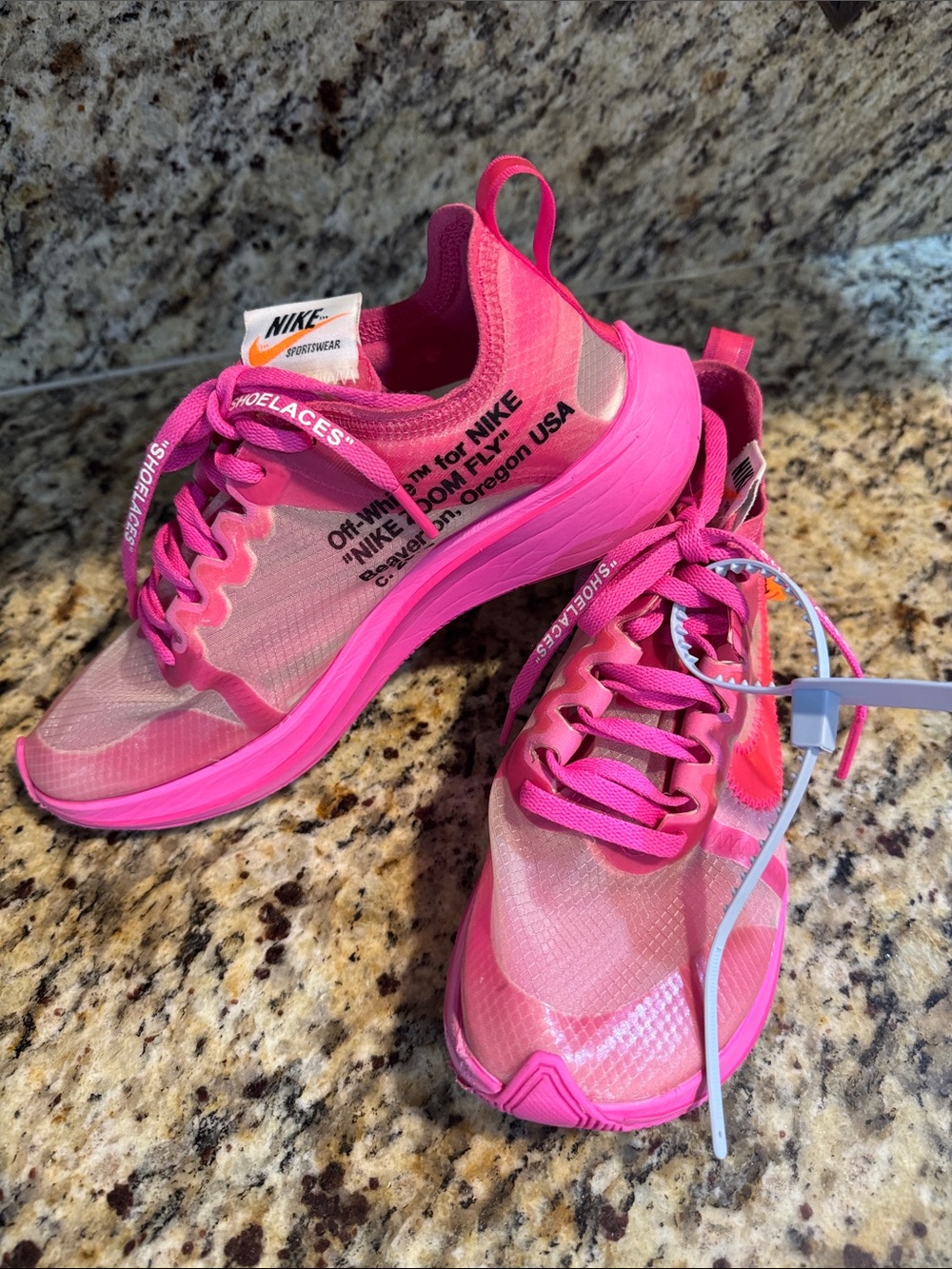 Nike x Off White Zoom Fly trademark Sneakers NWOT RARE - Picture 3 of 7